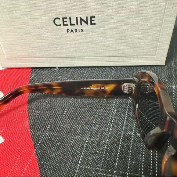 Used Celine Tortoiseshell Oval Sunglasses - Picture 4 of 6